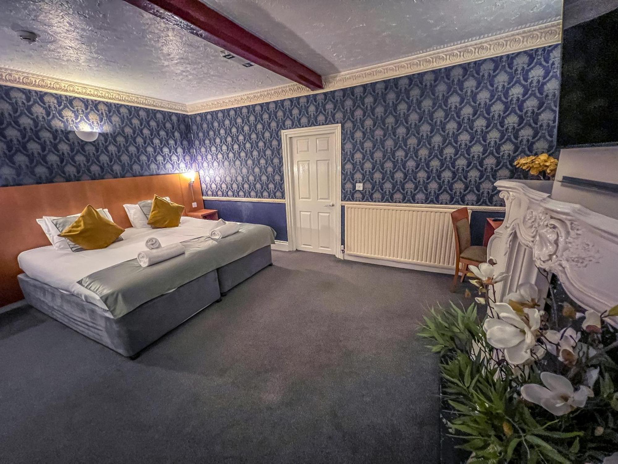 Quayside Hotel&bar Hotel